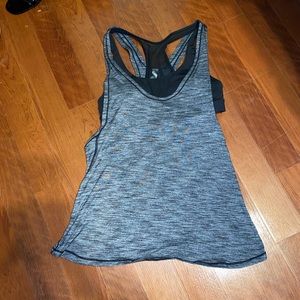 Lululemon size 6 tank with built in bra